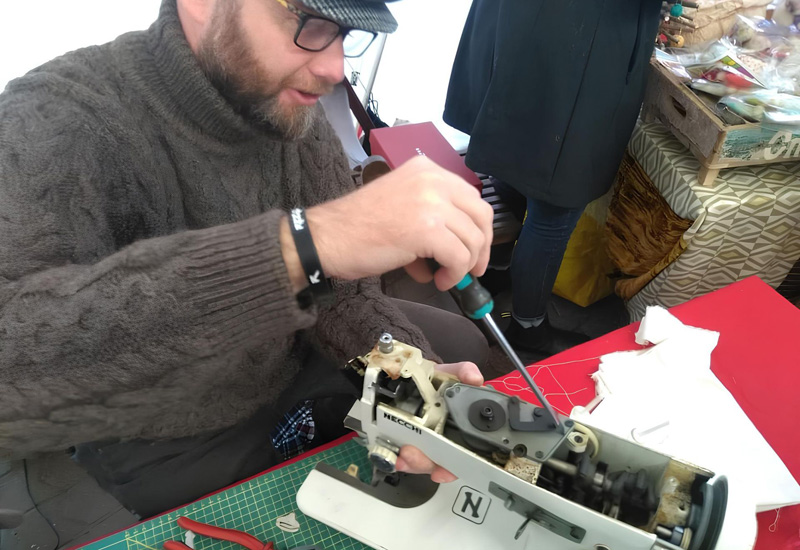 assistenza macchine cucire